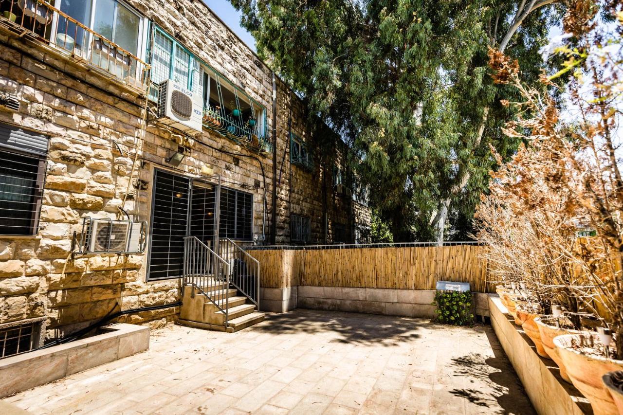 Central On Hapalmach- 3-Bdr Apartment Jerusalem Exteriör bild